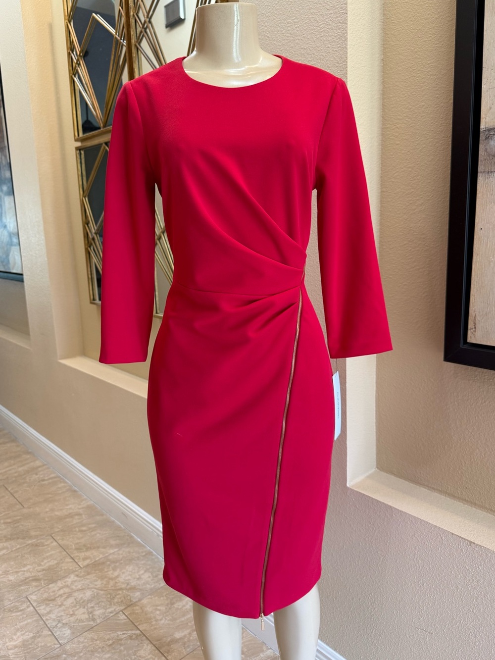 Calvin Klein Exposed Front Zipper Rushed Sheath Dress Sz.6 RED 3/4 sleeves NWT